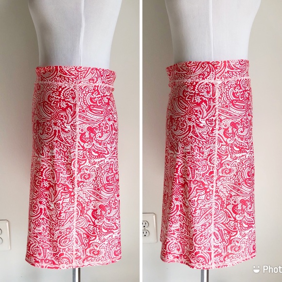 Southwind Apparel Red White Paisley Court Skirt Activewear, size Extra Small - Picture 2 of 14